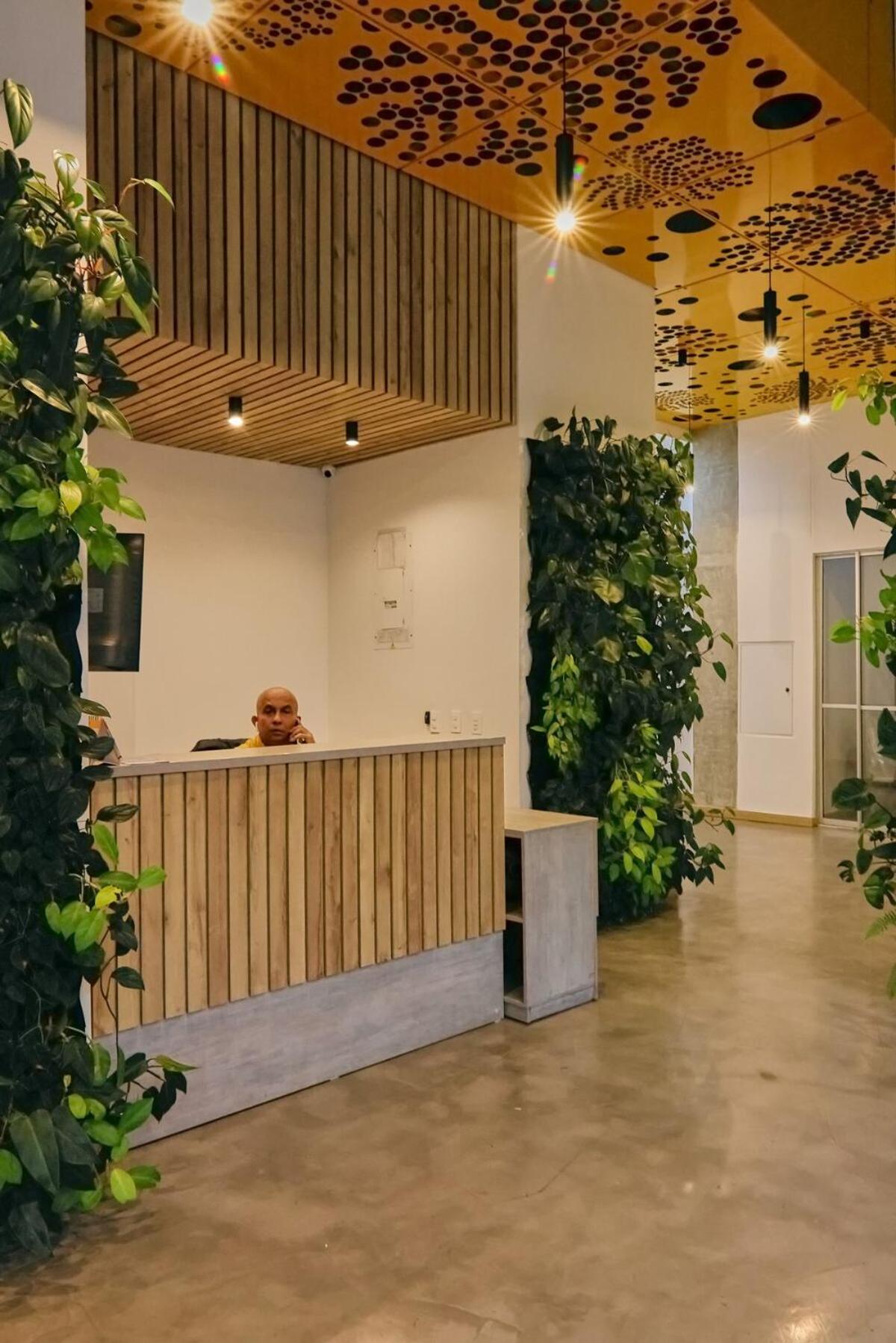 Modern Skyline -wifi, Gym, 24hr Security Apartamento Medellín