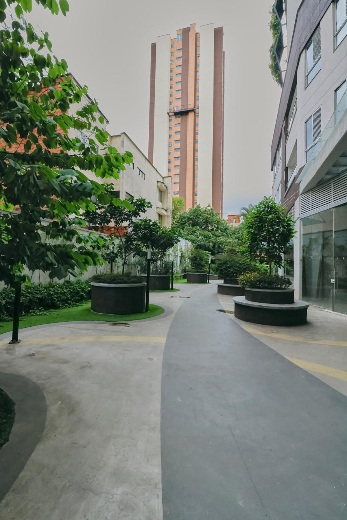 Apartamento Modern Skyline -wifi, Gym, 24hr Security Medellín