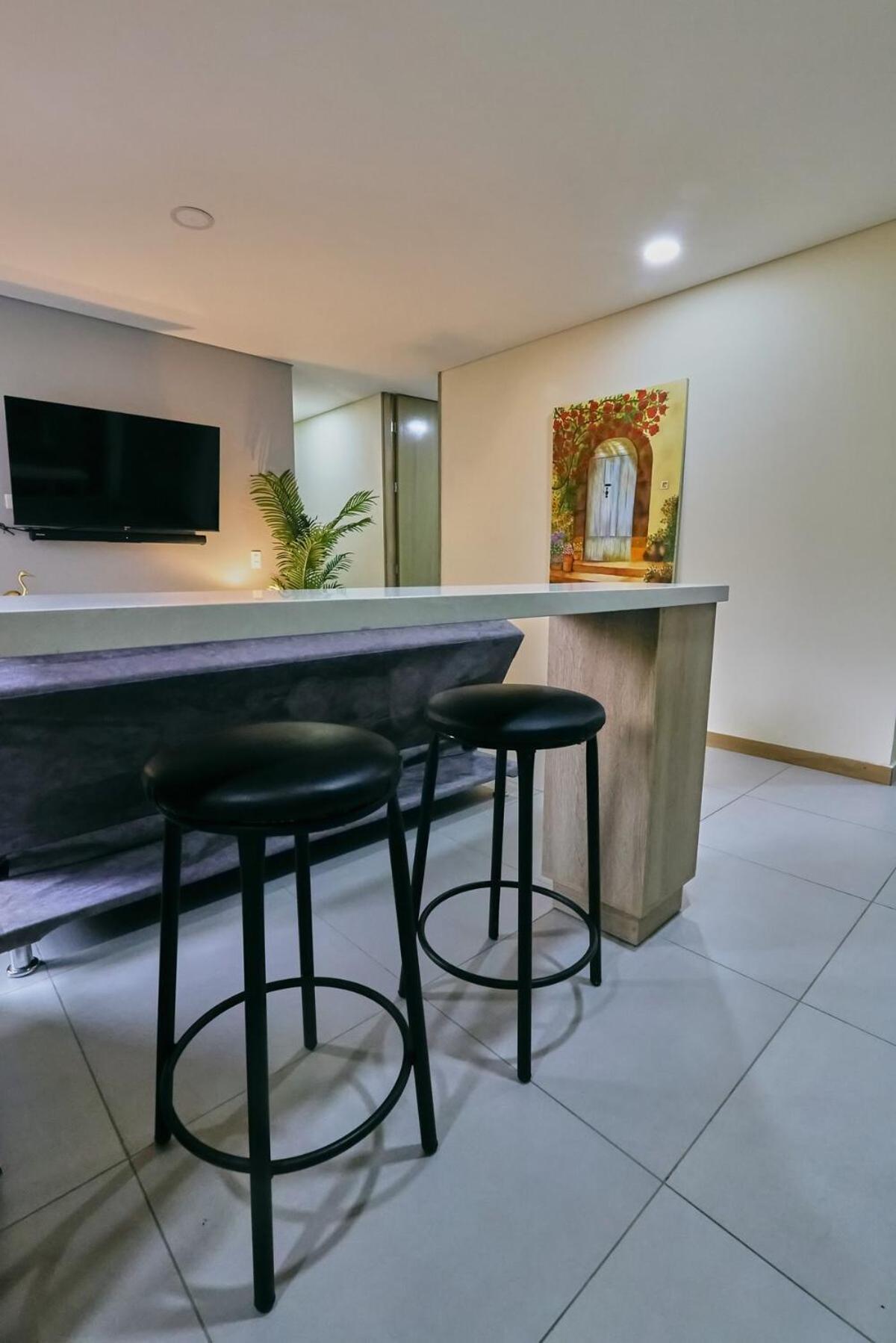 Modern Skyline -wifi, Gym, 24hr Security Apartamento