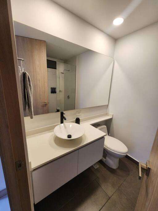 Laureles With Ac & Fast 200mbps Wifi * Medellín