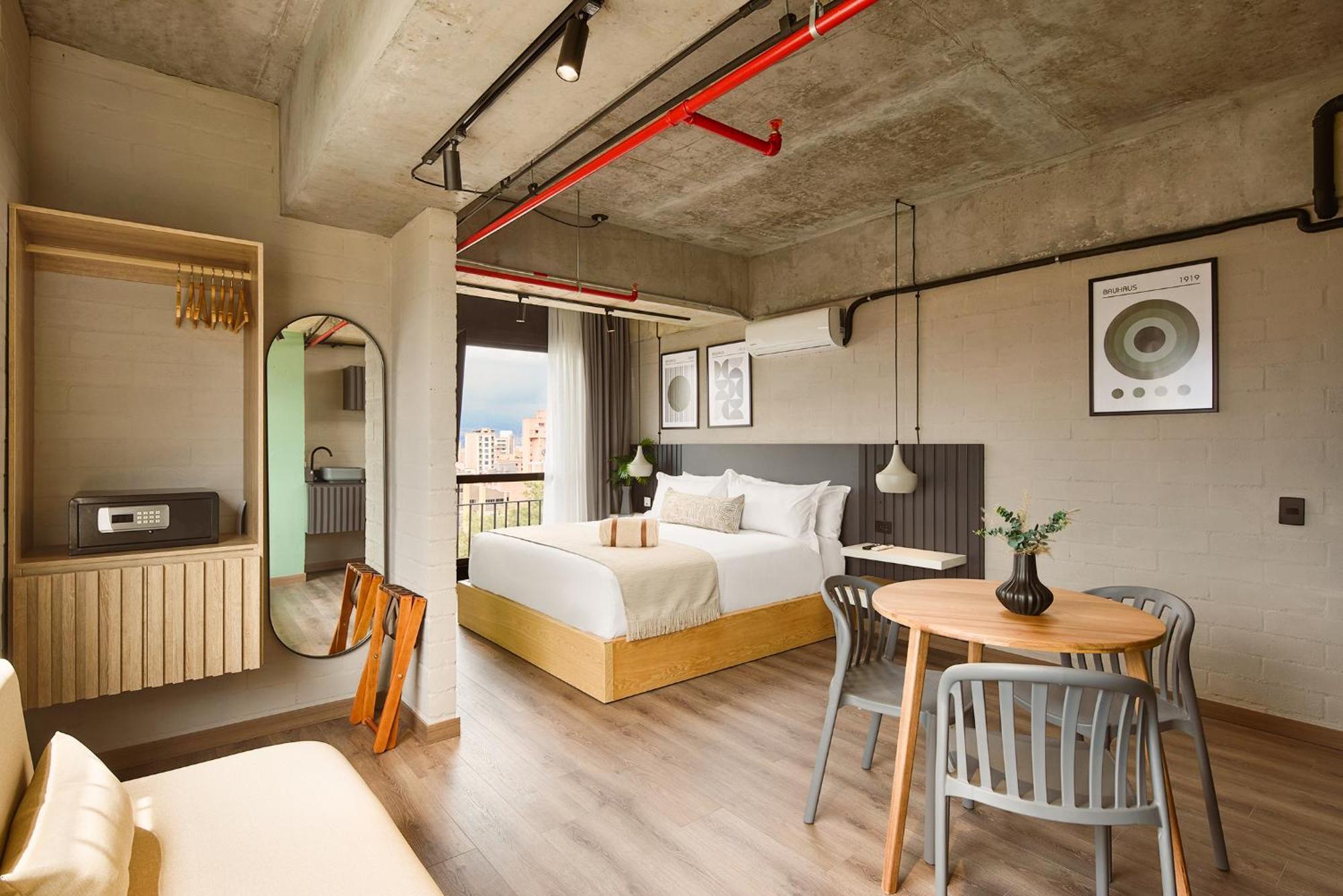 Urbit Social Lofts Hotel