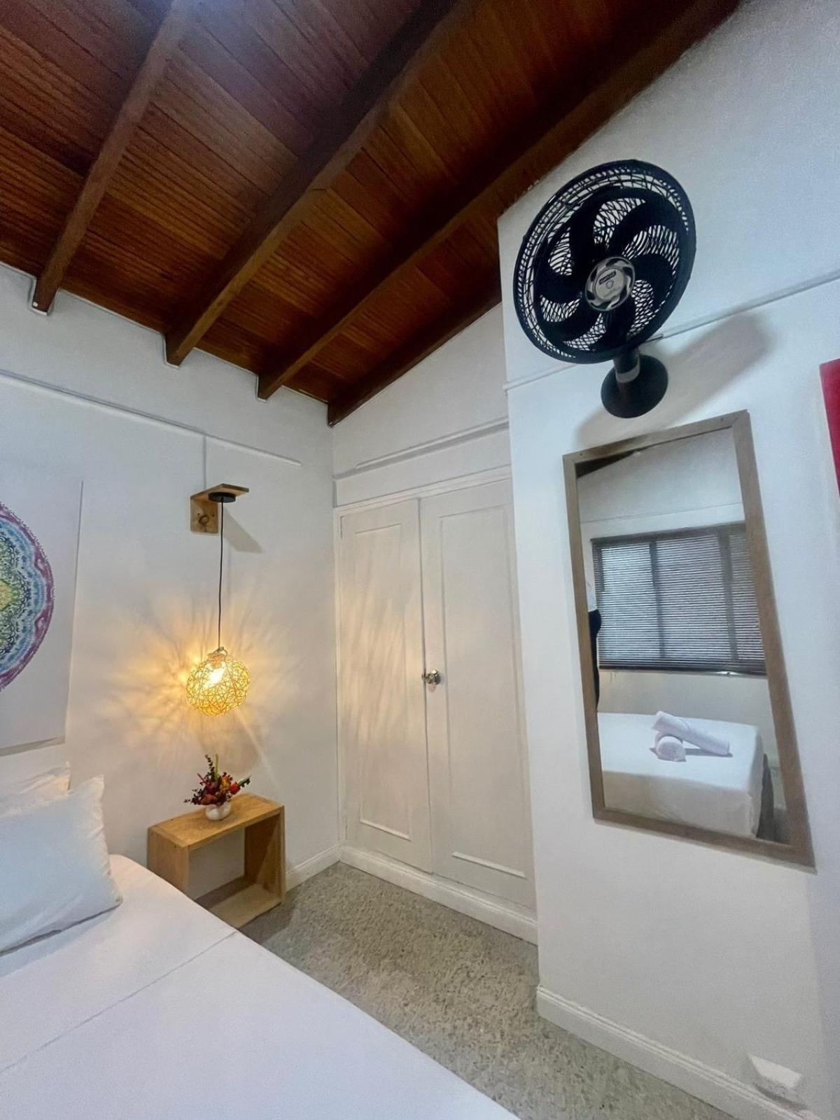 Emporium Boutique Guadalupe Laureles 3* Medellín