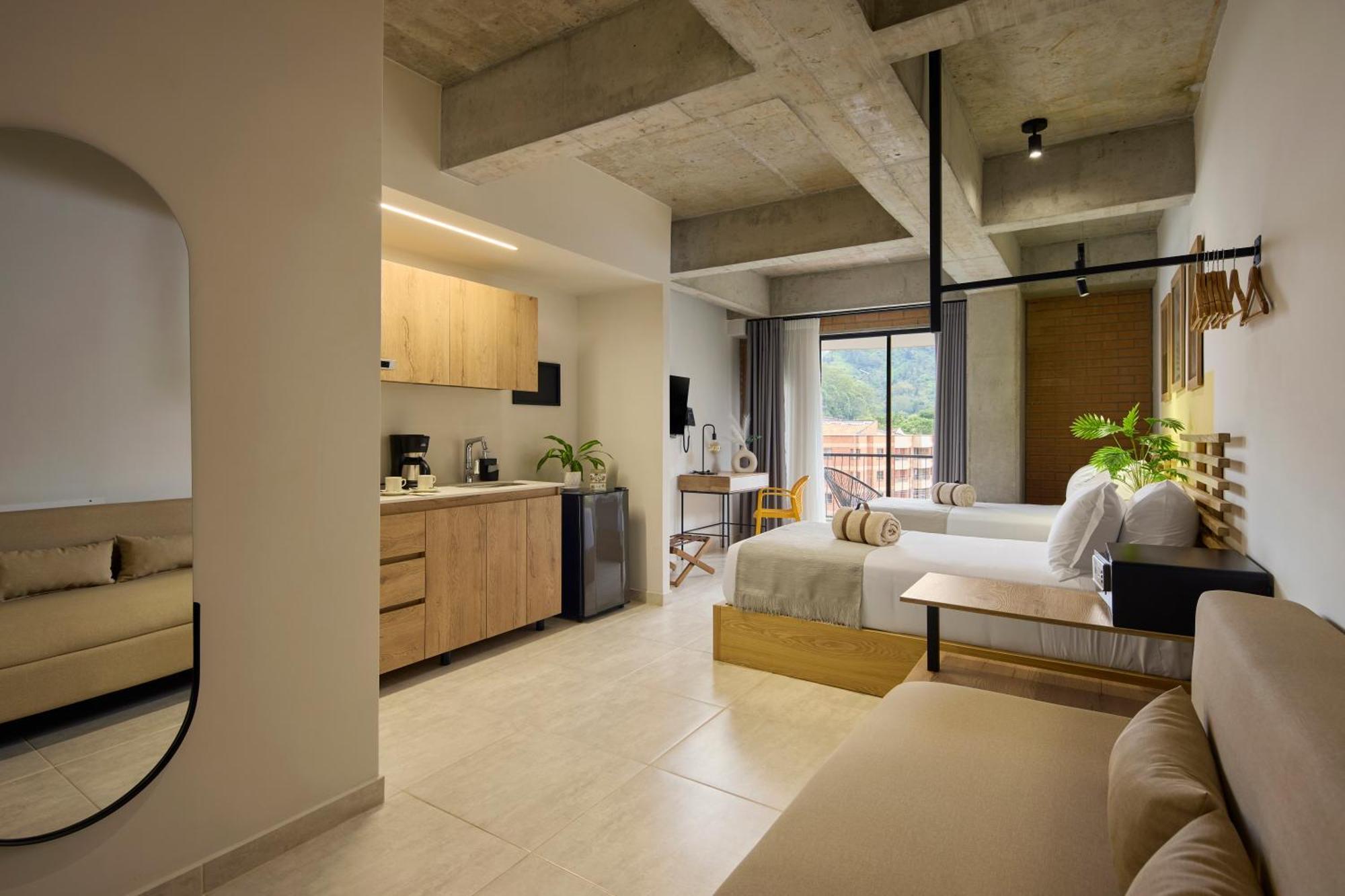 30 Living Hotel 4*