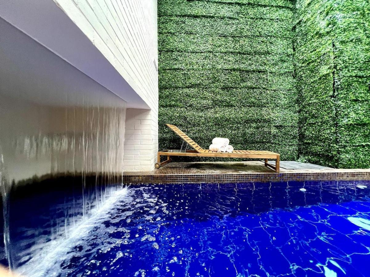 Nowa The Cave - Mancave, Pool & Arcade, By Lleras Park Medellín