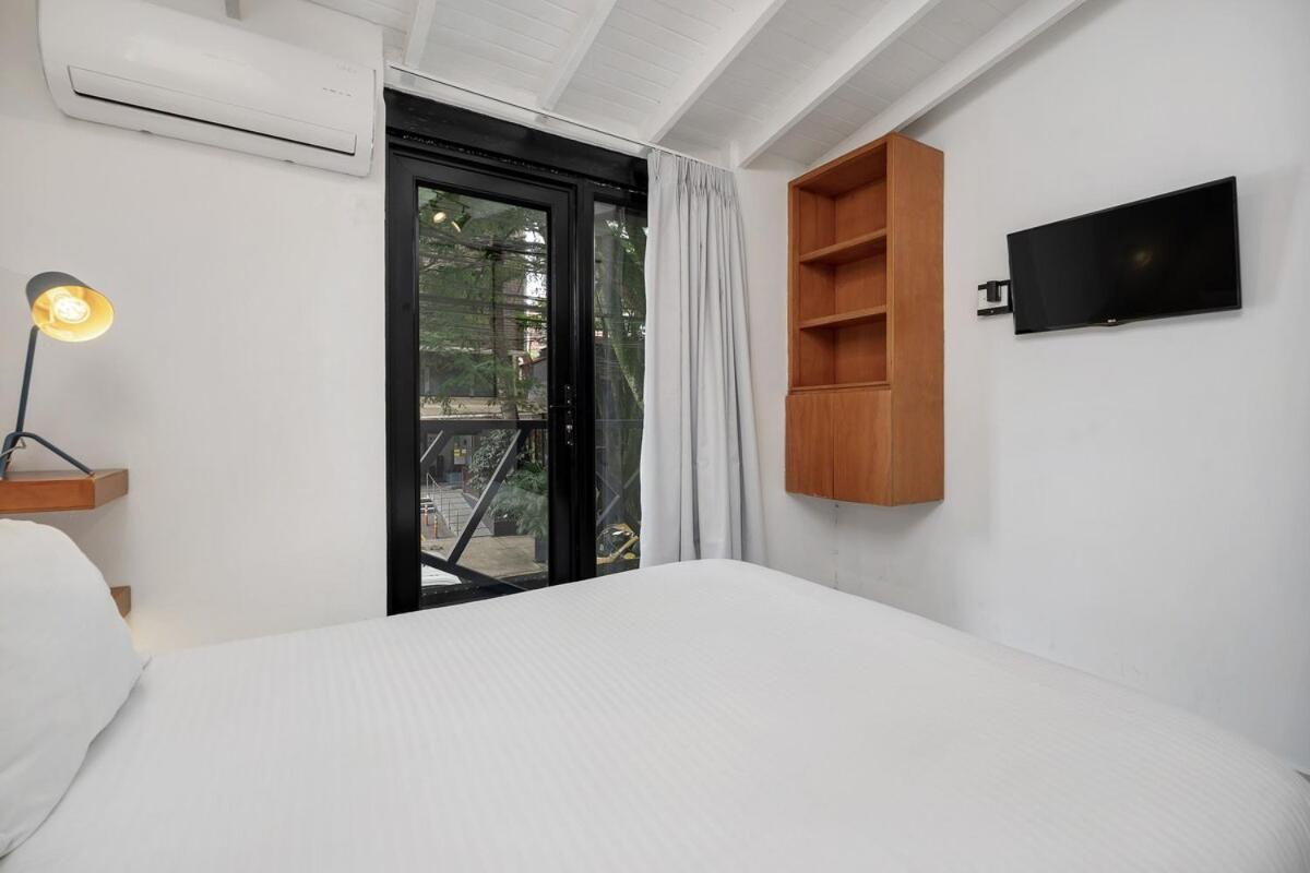 Apartamento Nowa Gaira Provenza Walkable Area, Ac & Balcony Facing Karolg Club Medellín