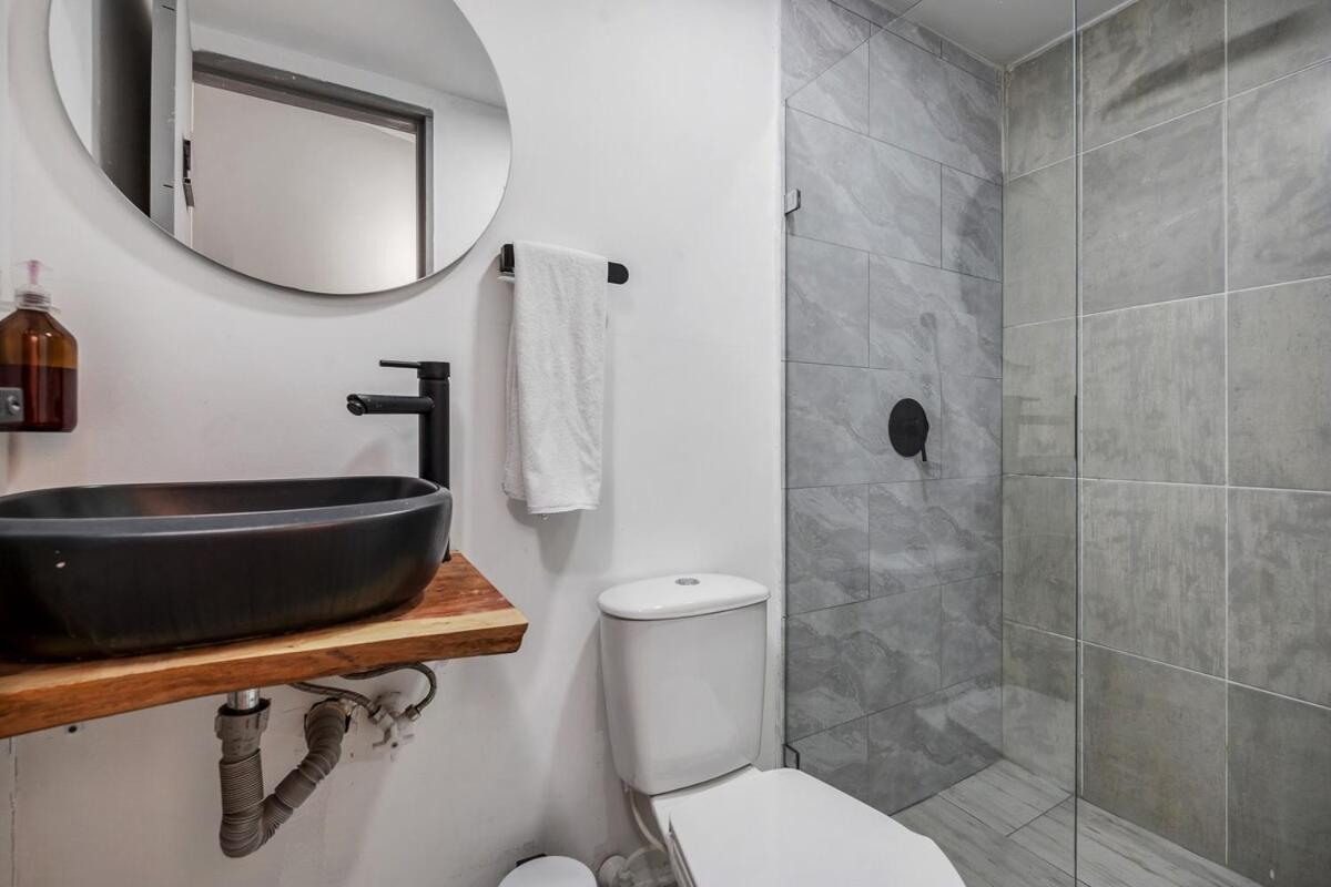 Nowa Gaira Provenza Walkable Area, Ac & Balcony Facing Karolg Club