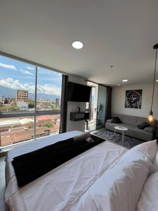 Torre Zurich Luxury Medellín