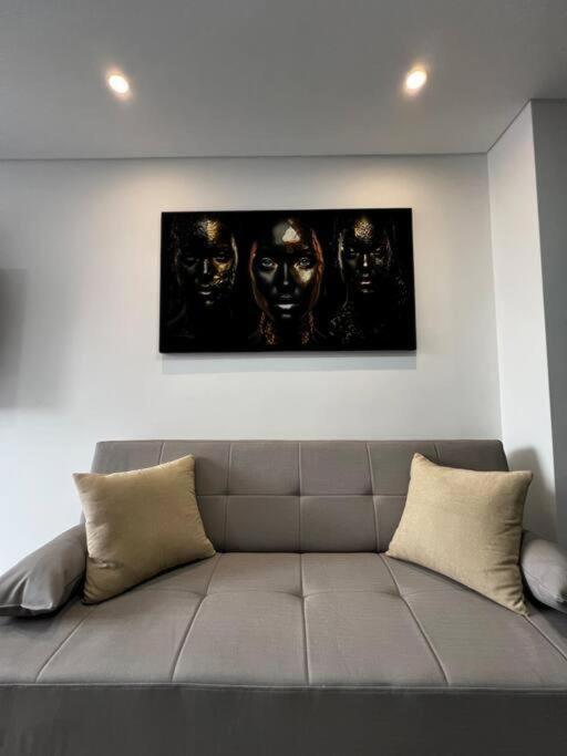 Torre Zurich Luxury Apartment *