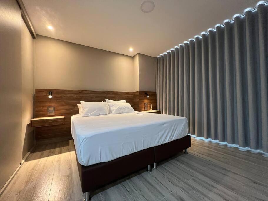 Torre Zurich Luxury Apartment