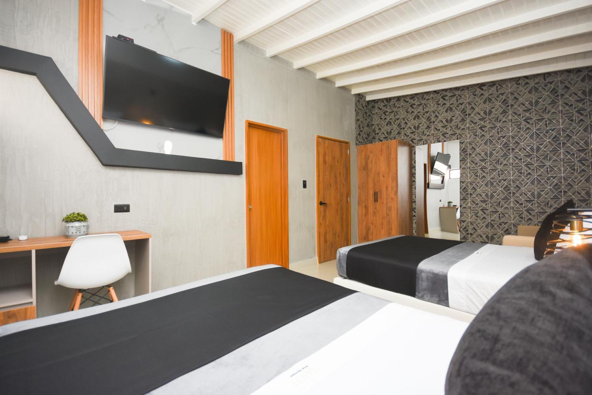 Hotel Naiot Boutique 4*