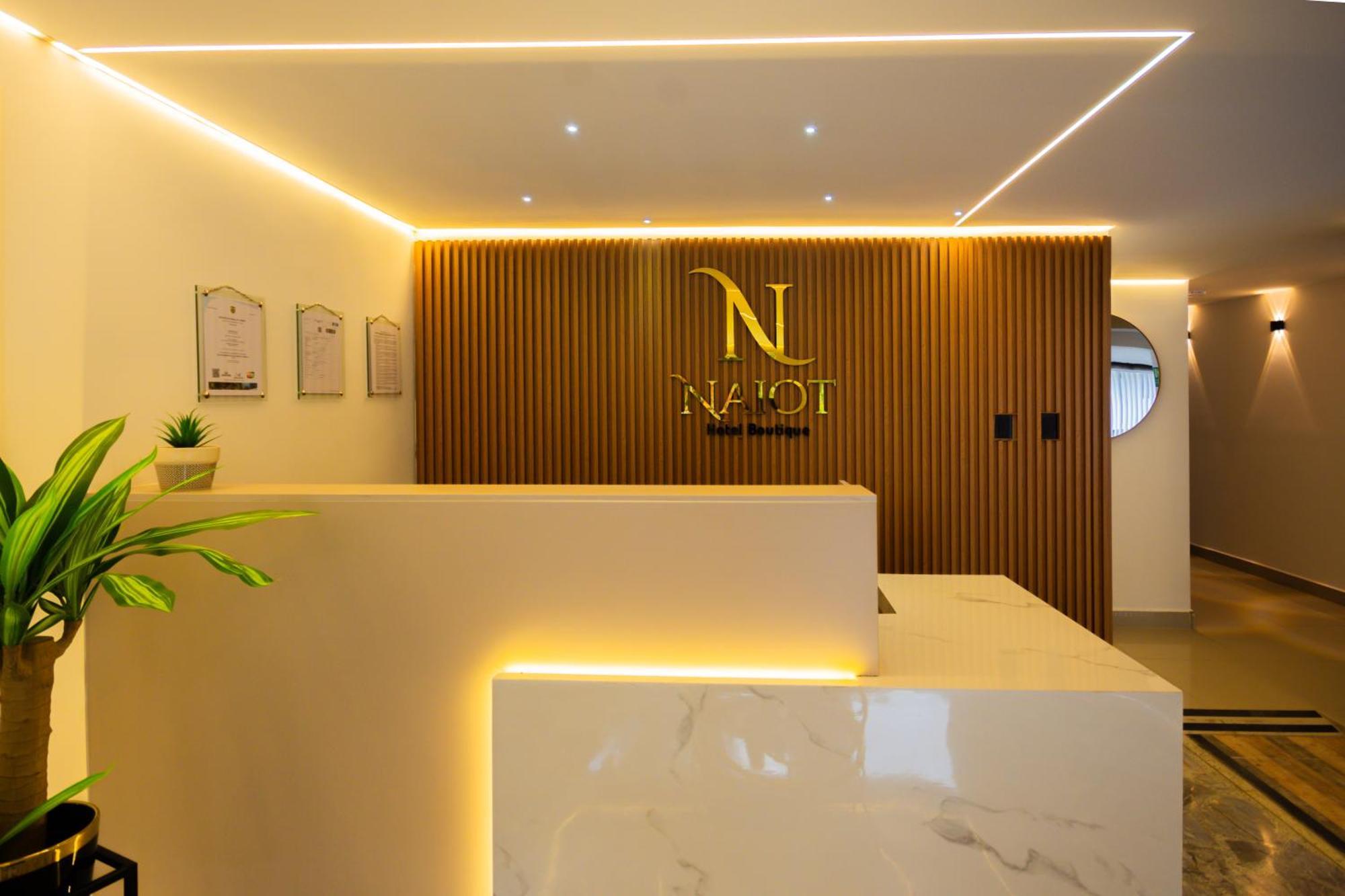 Naiot Boutique