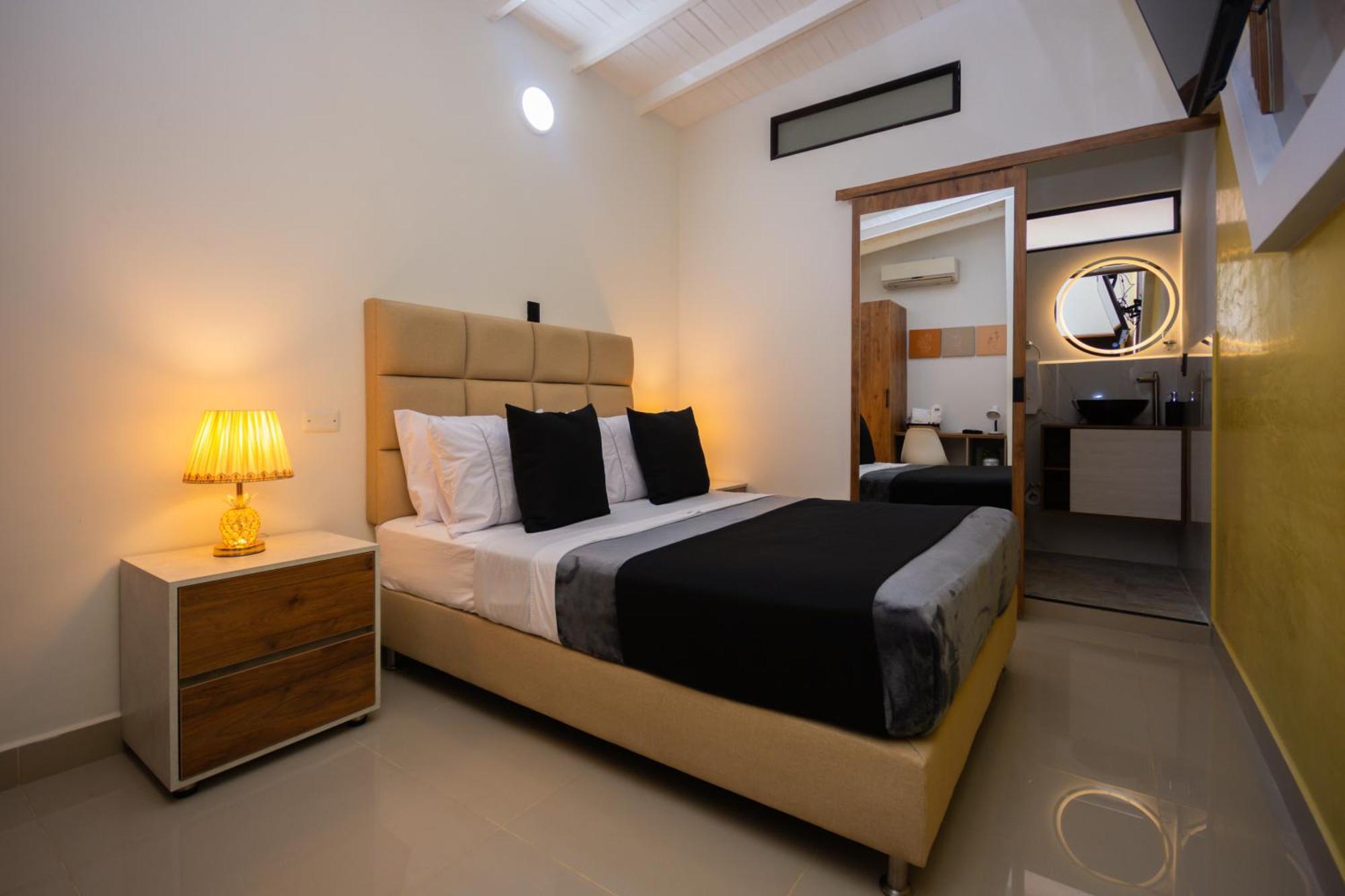 Hotel Naiot Boutique 4*