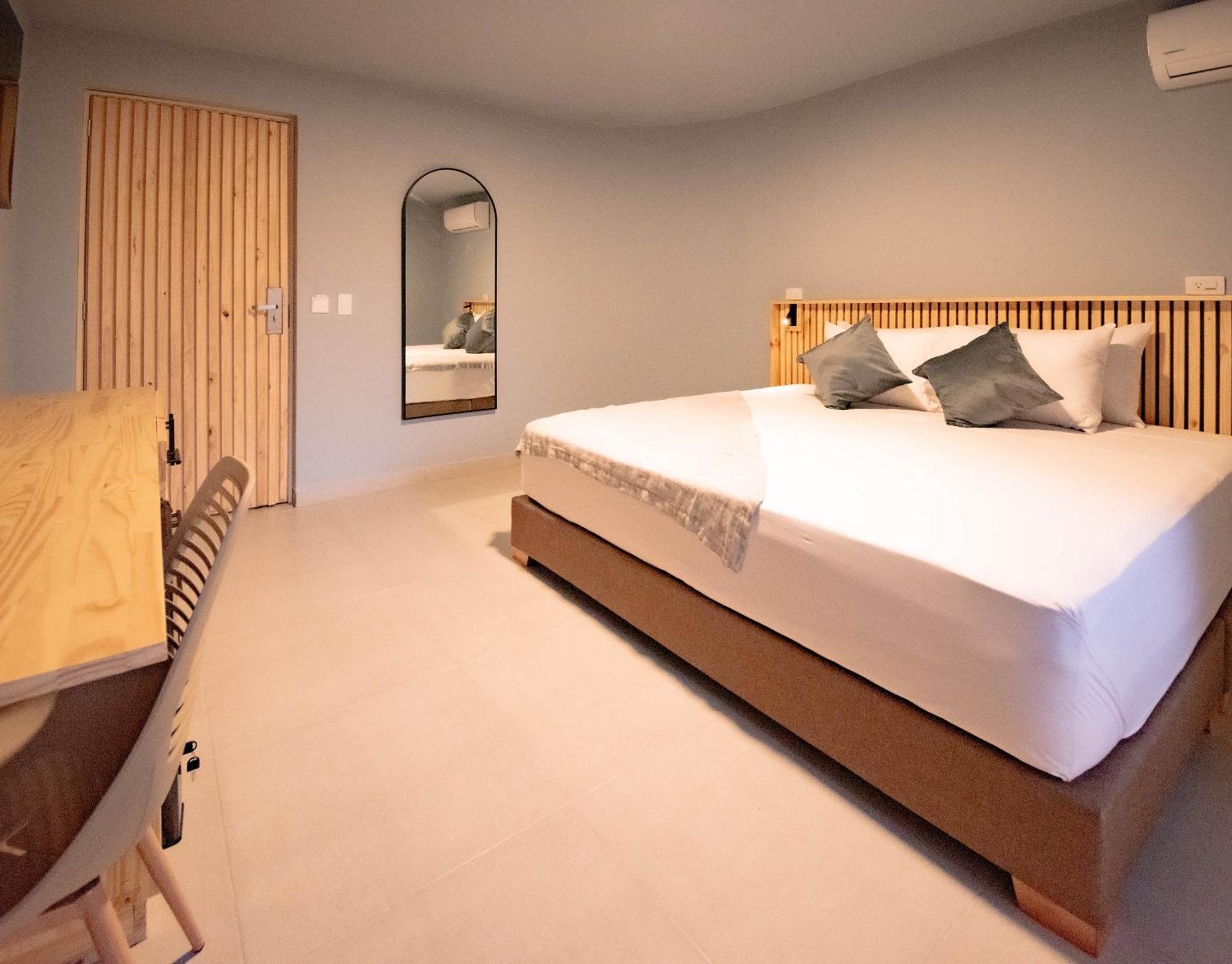 Leviu By Bernalo Hotel