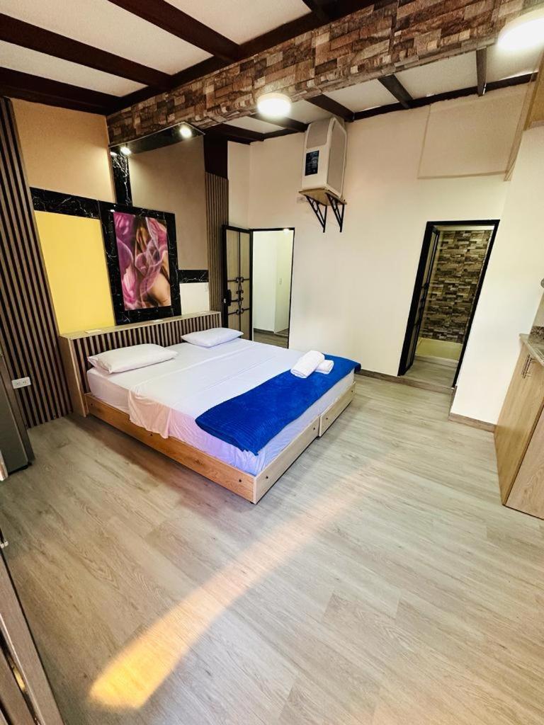 Lares 70 Laureles Hotel