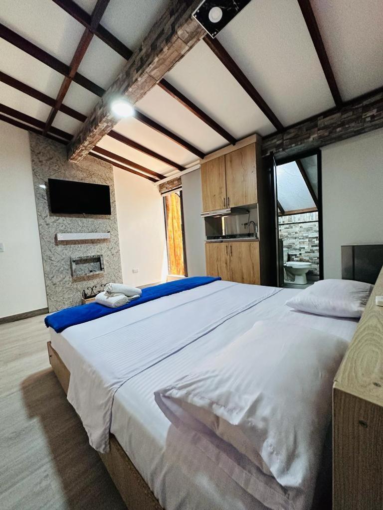Hotel Lares 70 Laureles 3*