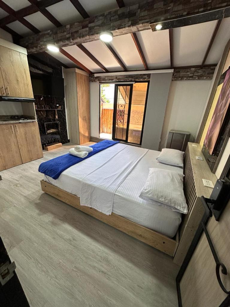 Hotel Lares 70 Laureles 3*