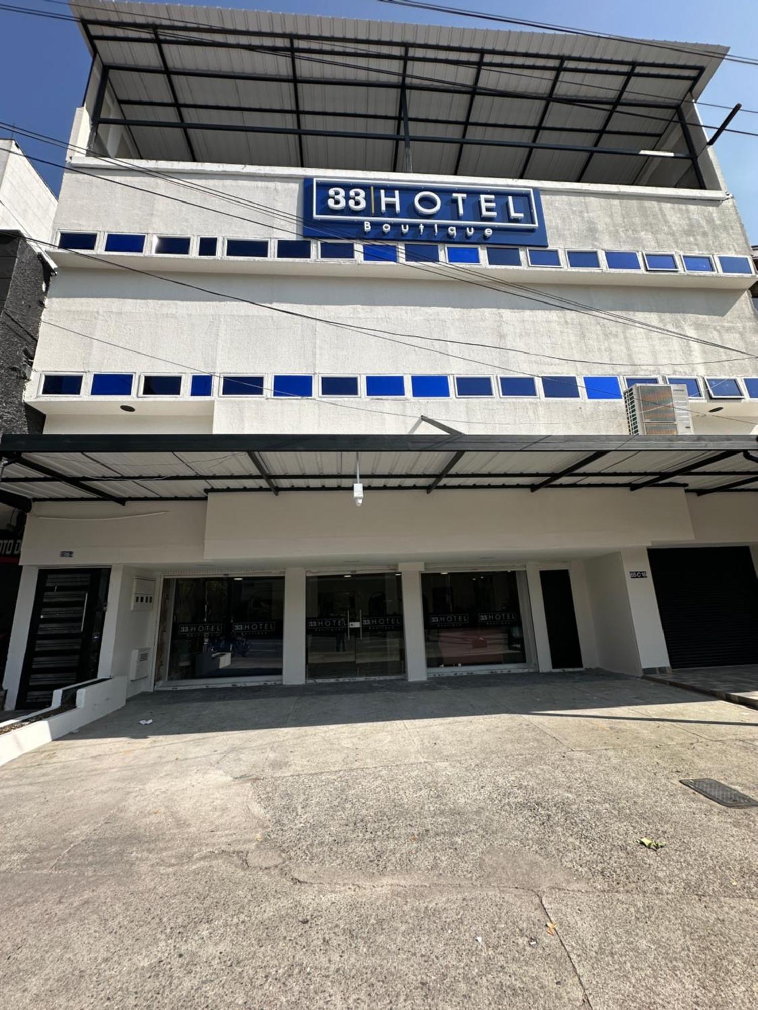 33 Boutique