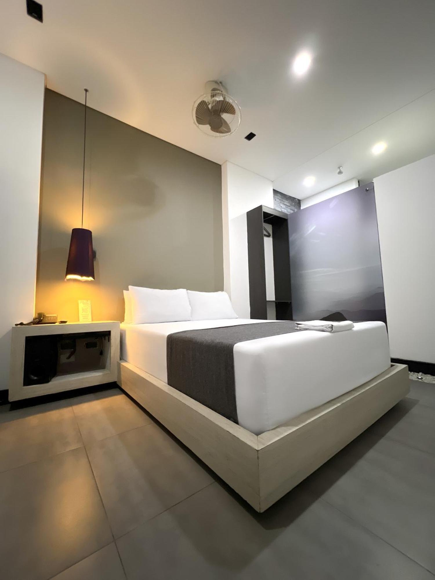 47 Center Hotel 3*