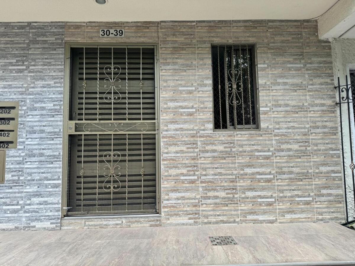 Aparta Estudio Belen Rosales *