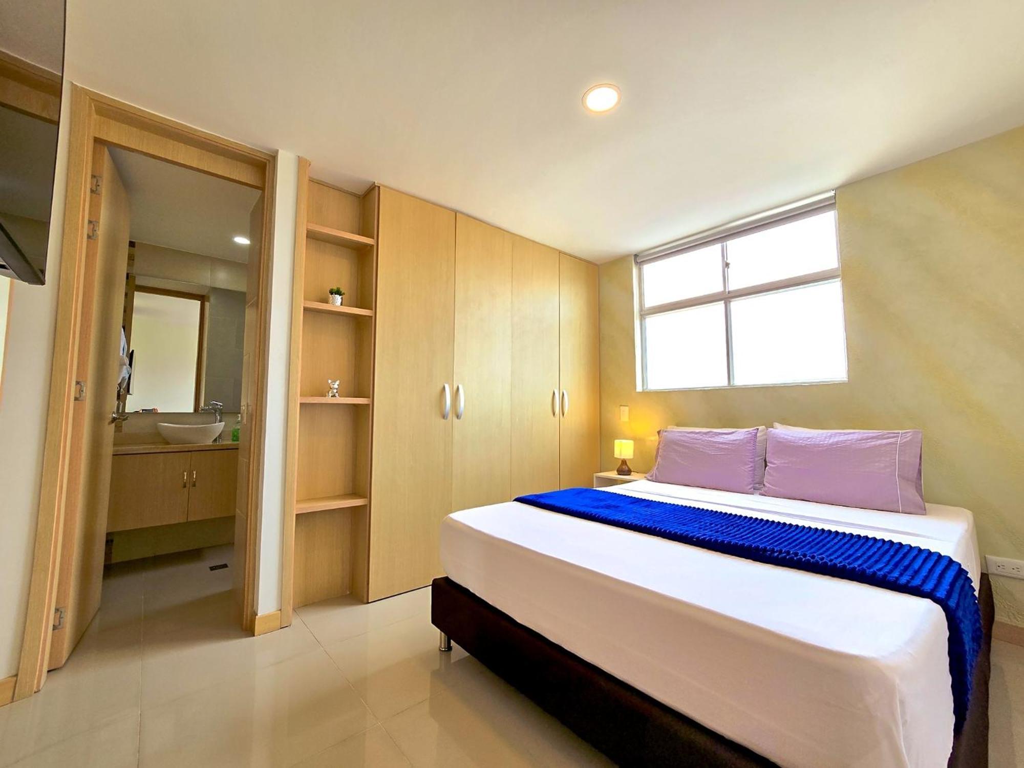 Laura Exclusivos Con Ascensor Privado En Laureles Apartamento