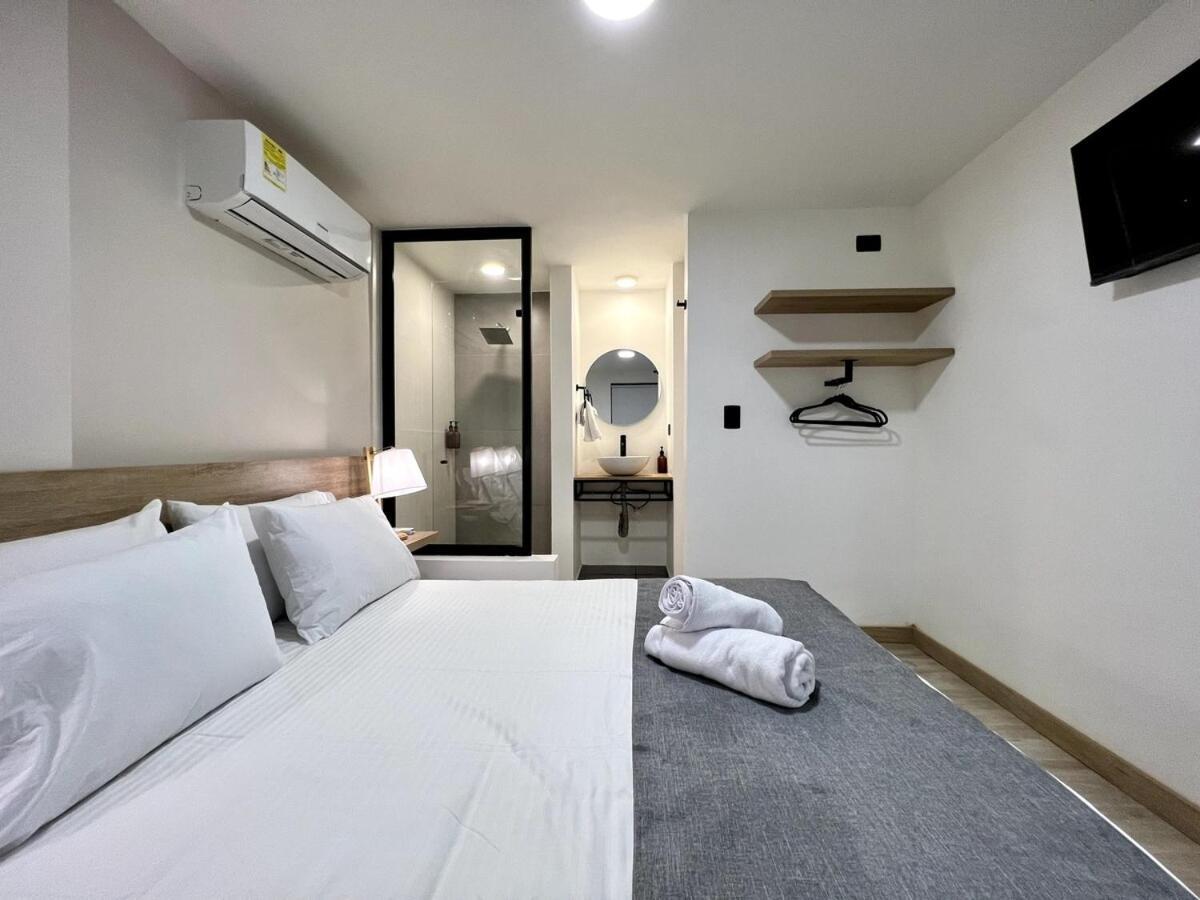 Nowa Fiji - Jacuzzi & Outdoor Lounge In Provenza *
