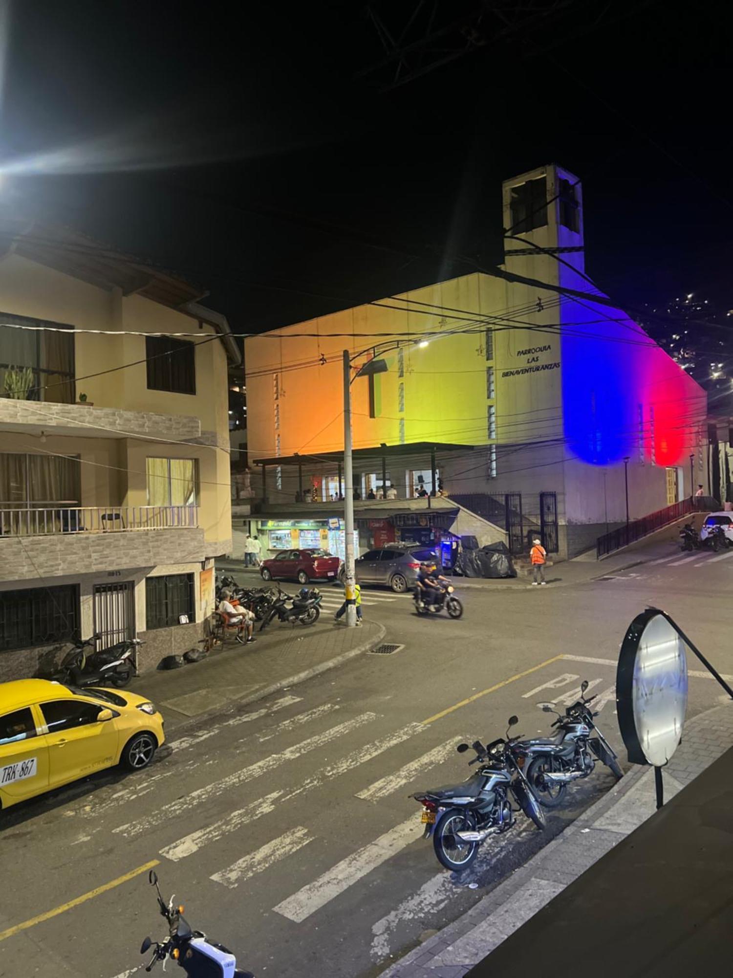 Apartamento Apartatour-comuna Trece Medellín