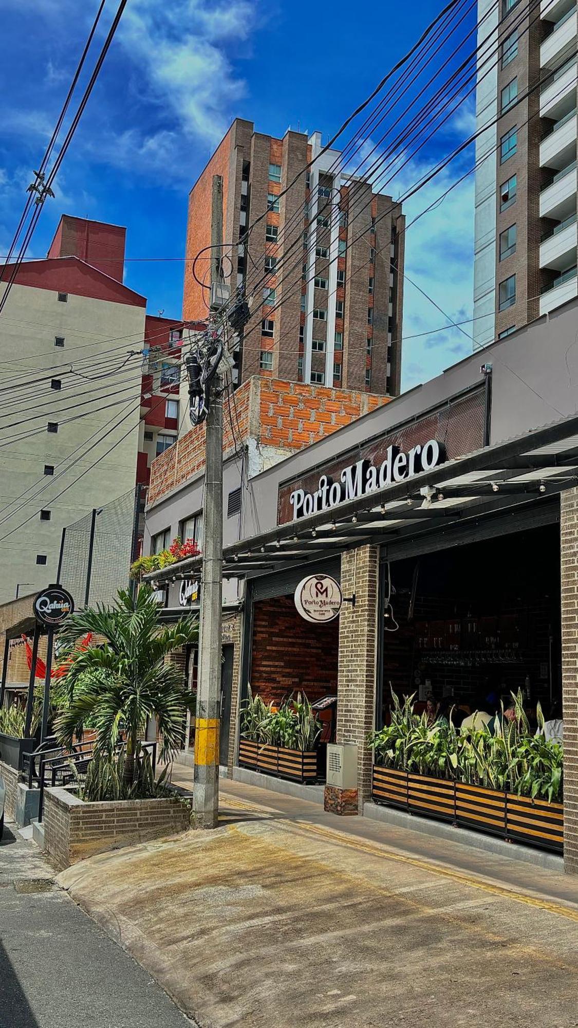Apartamento Laura Exclusivos Con Ascensor Privado En Laureles Medellín