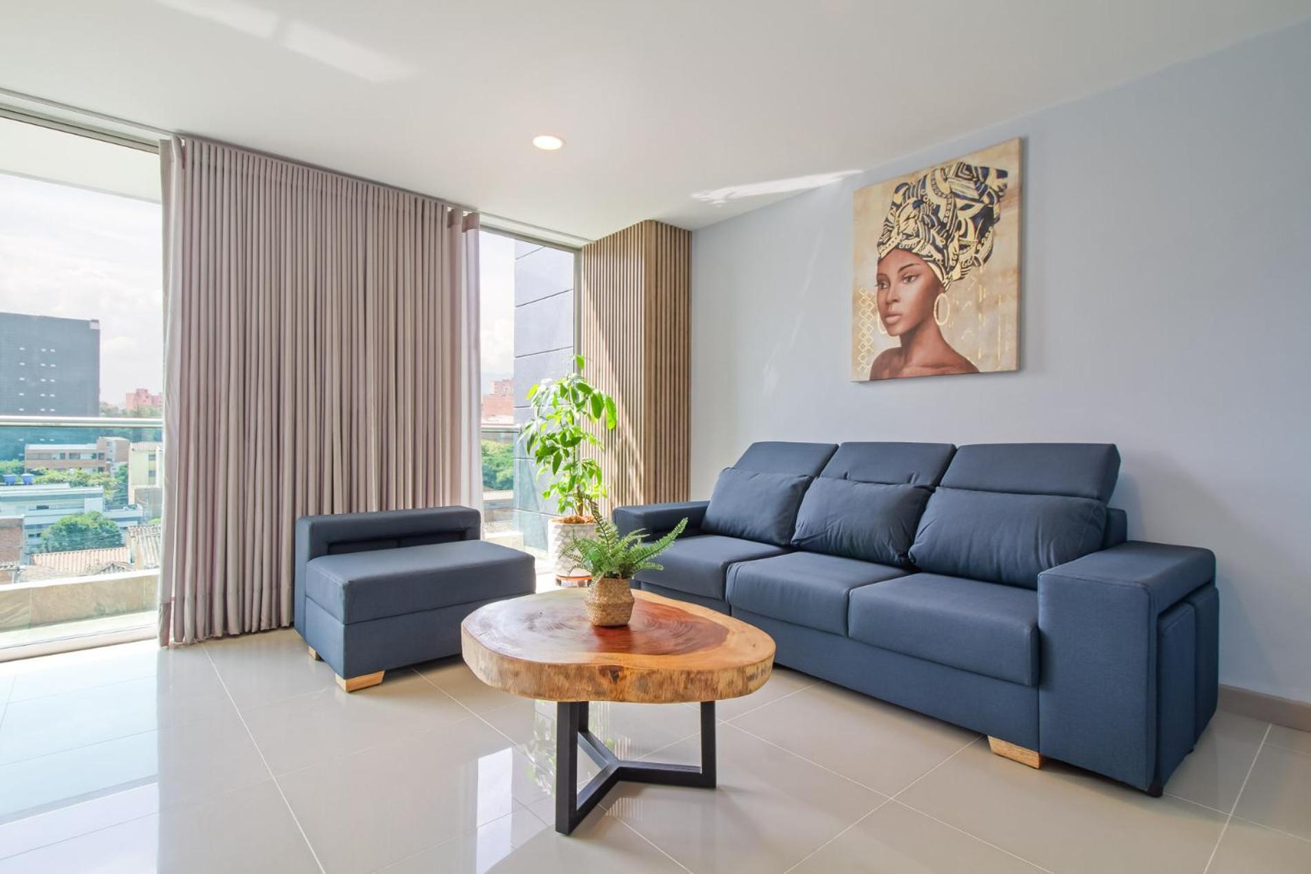 Apartamento Laura Exclusivos Con Ascensor Privado En Laureles Medellín