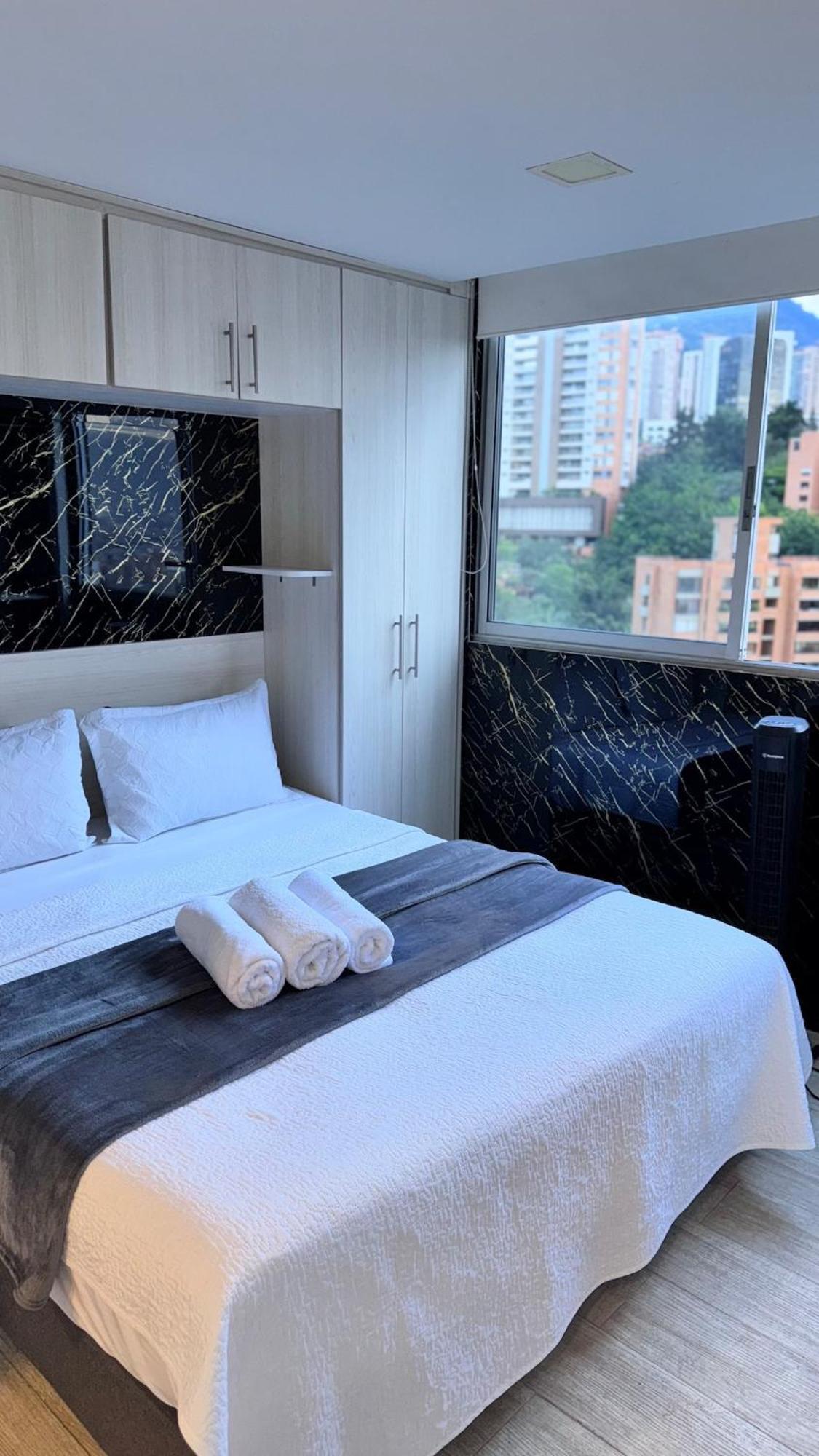 Apto De Lujo Poblado Apartamento Medellín