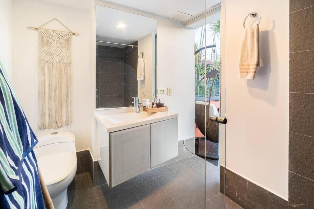 Apartamento Amazing Ph In Poblado 5bd & Heated Pool!