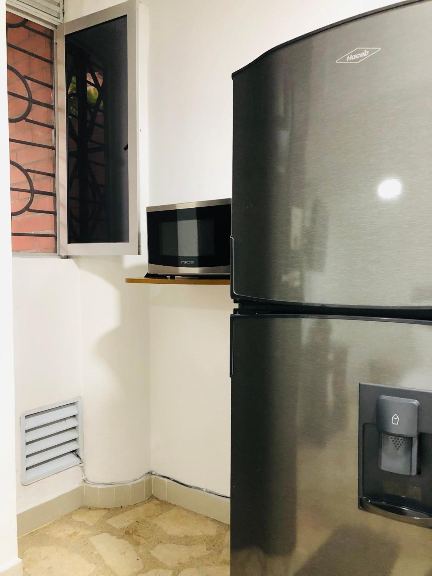 Hermoso En El Corazon De Laureles Apartment Medellin