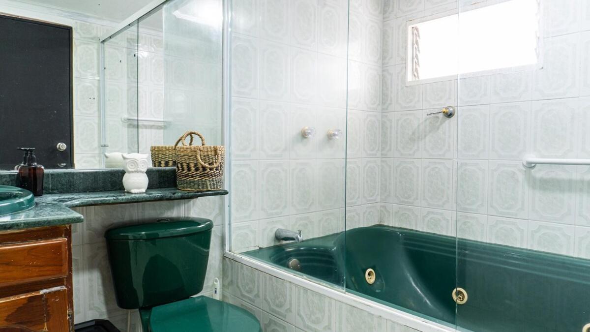 Apartamento Cerca A Estadio Con Balcon Y 5 Medellín