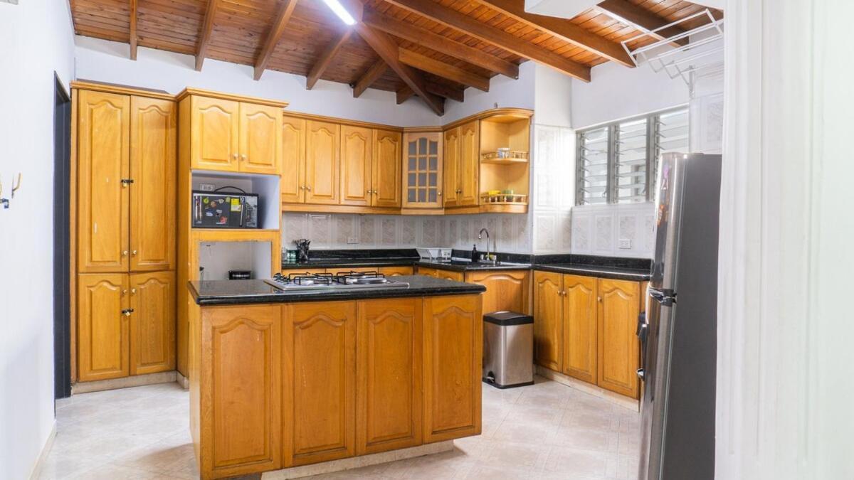Cerca A Estadio Con Balcon Y 5 Apartamento *