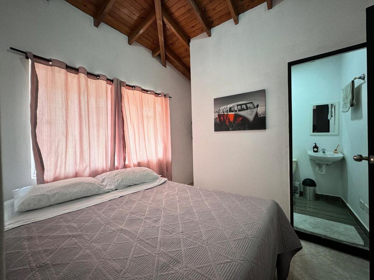 Cerca A Estadio Con Balcon Y 5 Medellín