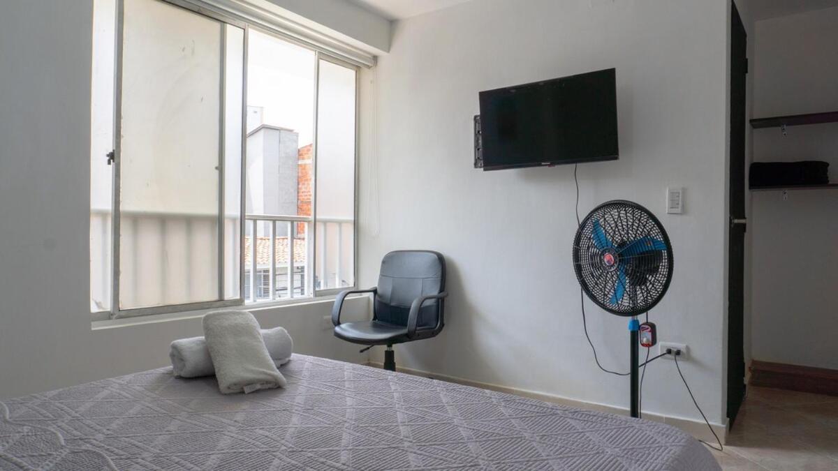 Cerca A Estadio Con Balcon Y 5 * Medellín