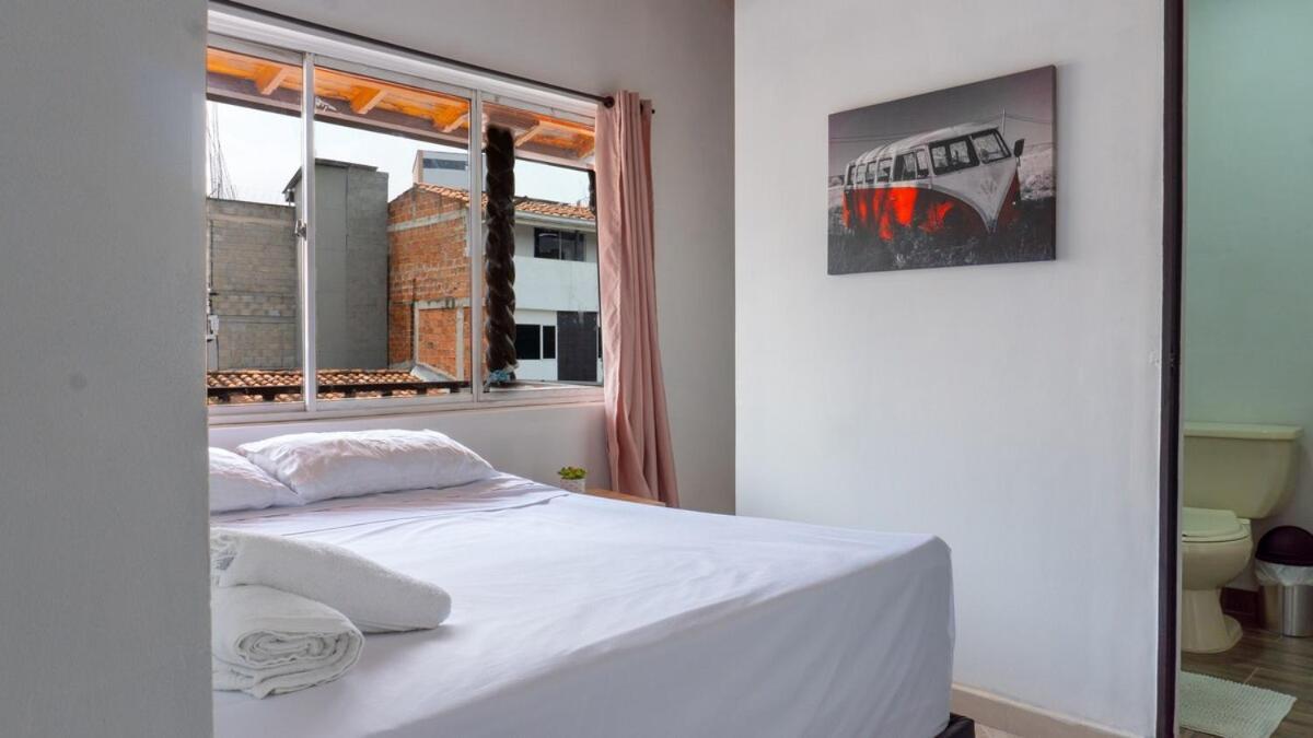Cerca A Estadio Con Balcon Y 5 * Medellín