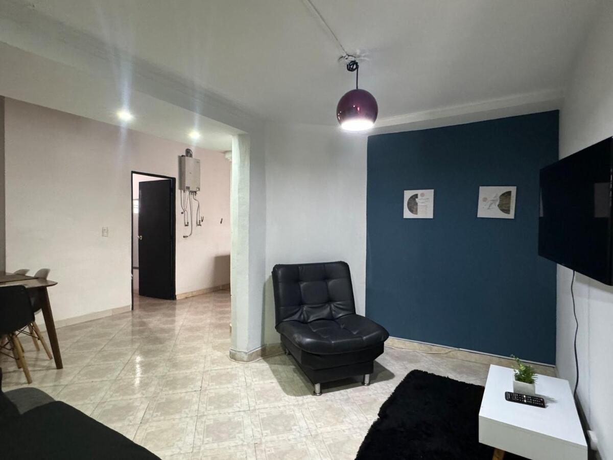 Apartamento Cerca A Estadio Con Balcon Y 5 *