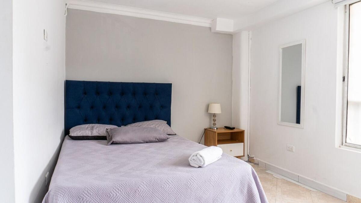 Apartamento Cerca A Estadio Con Balcon Y 5 Medellín