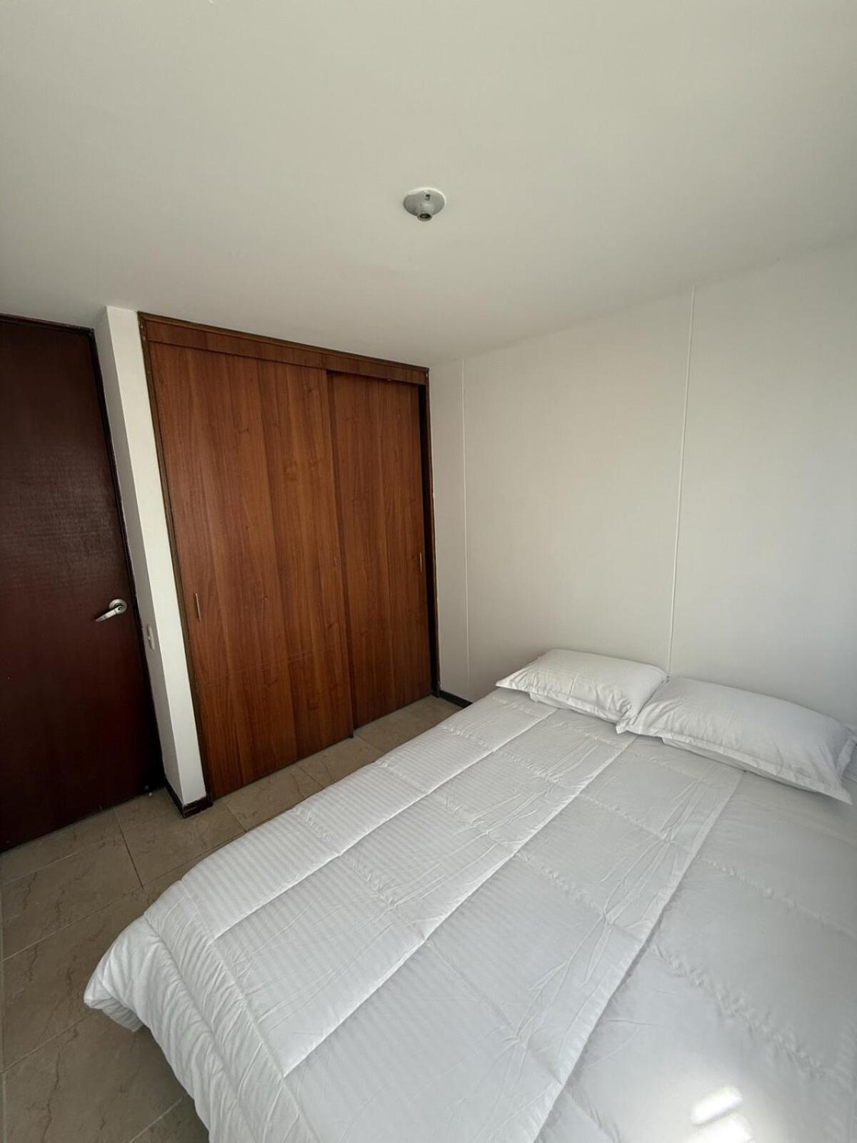 Apartamento In Poblado 17th Floor W Pool Medellín