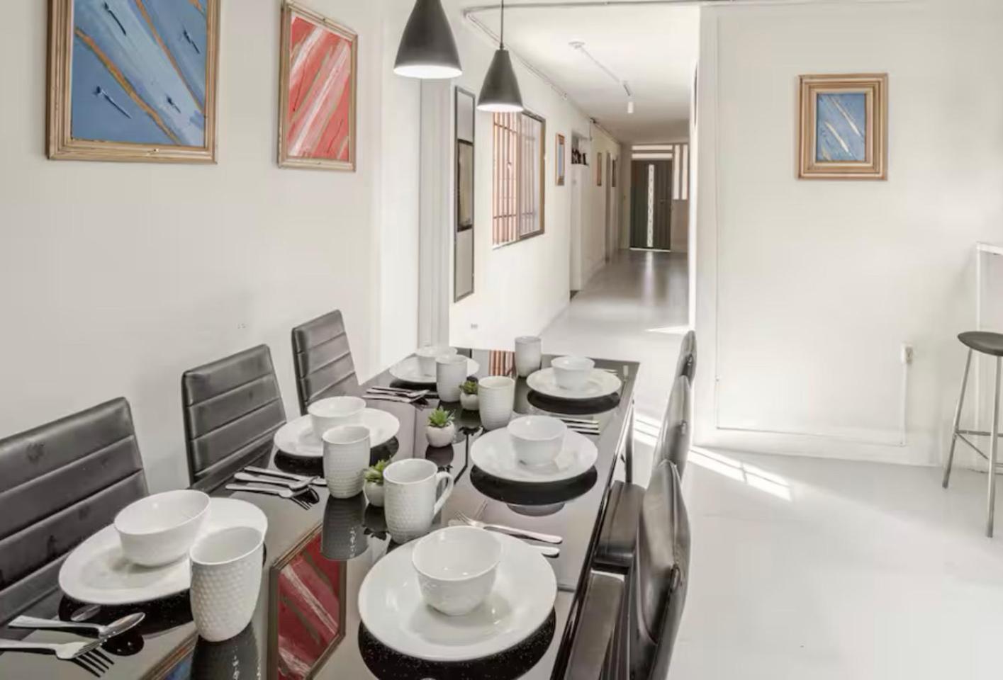 El Poblado 4 Bedroom 3 Bathroom Private Terrace * Medellín