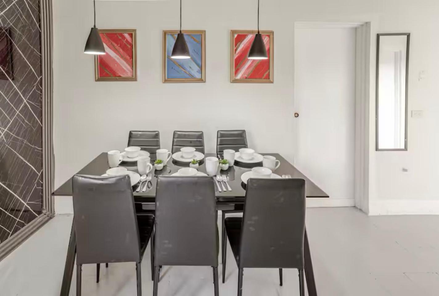 Apartamento El Poblado 4 Bedroom 3 Bathroom Private Terrace *