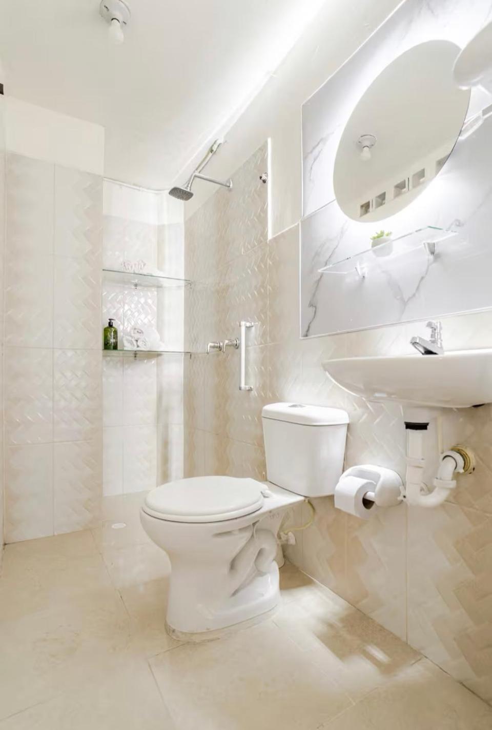 Apartamento El Poblado 4 Bedroom 3 Bathroom Private Terrace *