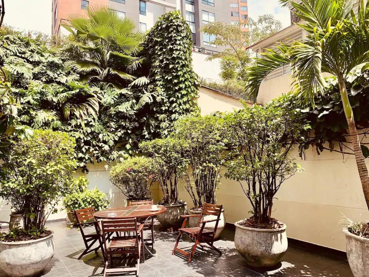 Modern Ultra Fast Internet In El Poblado Apartamento Medellín