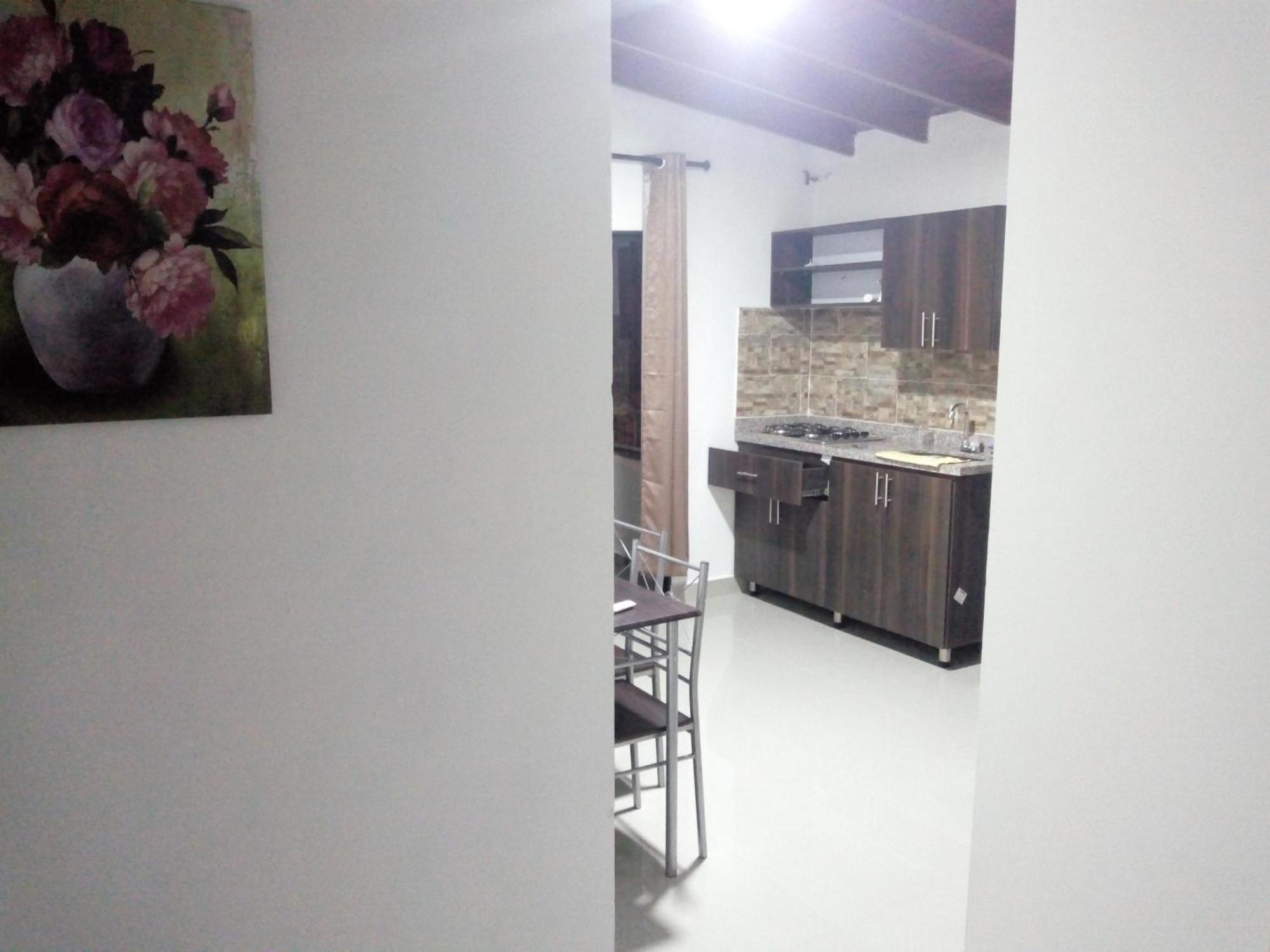 S32 Con Balcon En Laureles Estadio Apartamento