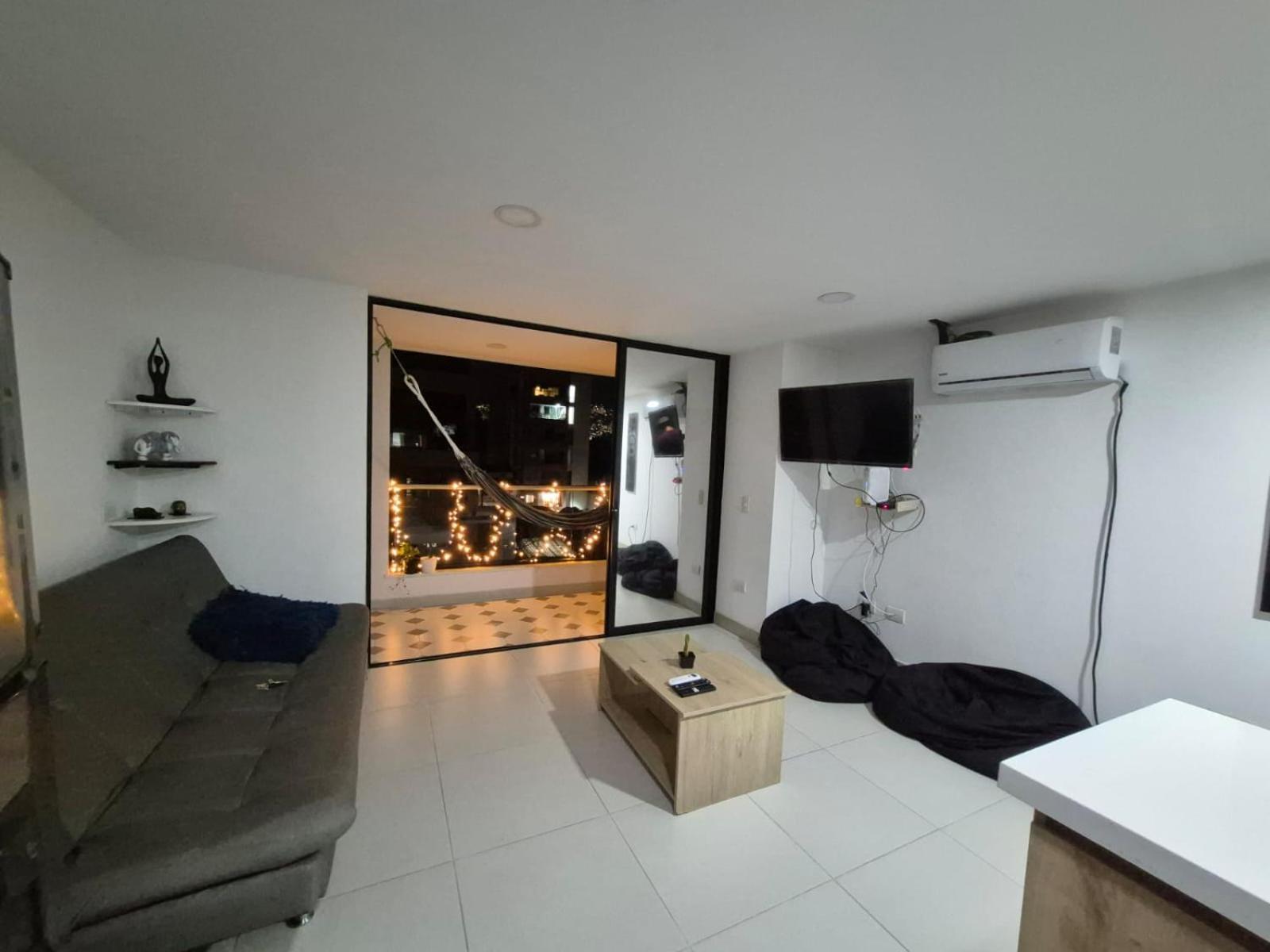 Luareles-san Joaquin-balcon Apartamento