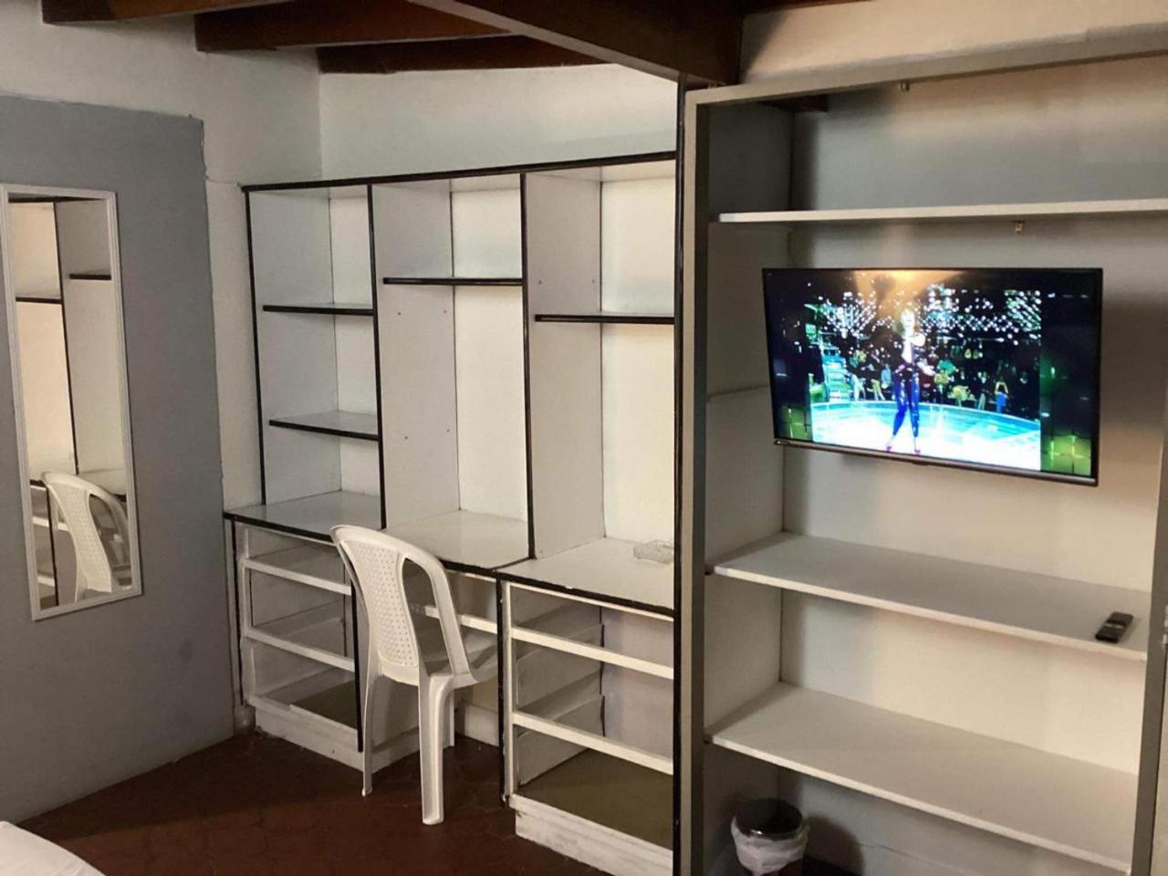 Housetel Cocoon Pensión Medellín