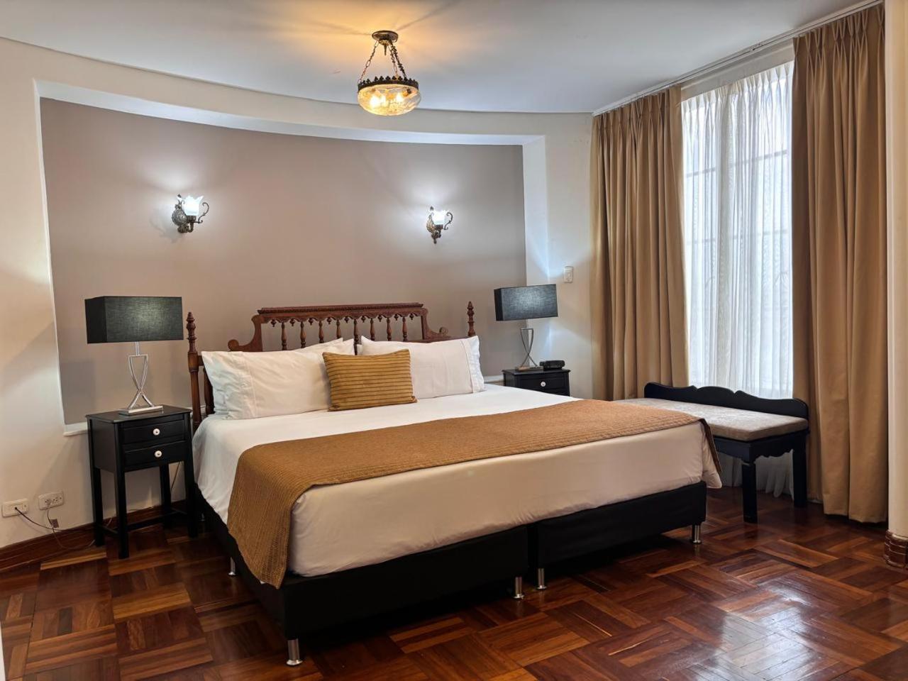 Nutibara 3* Medellín