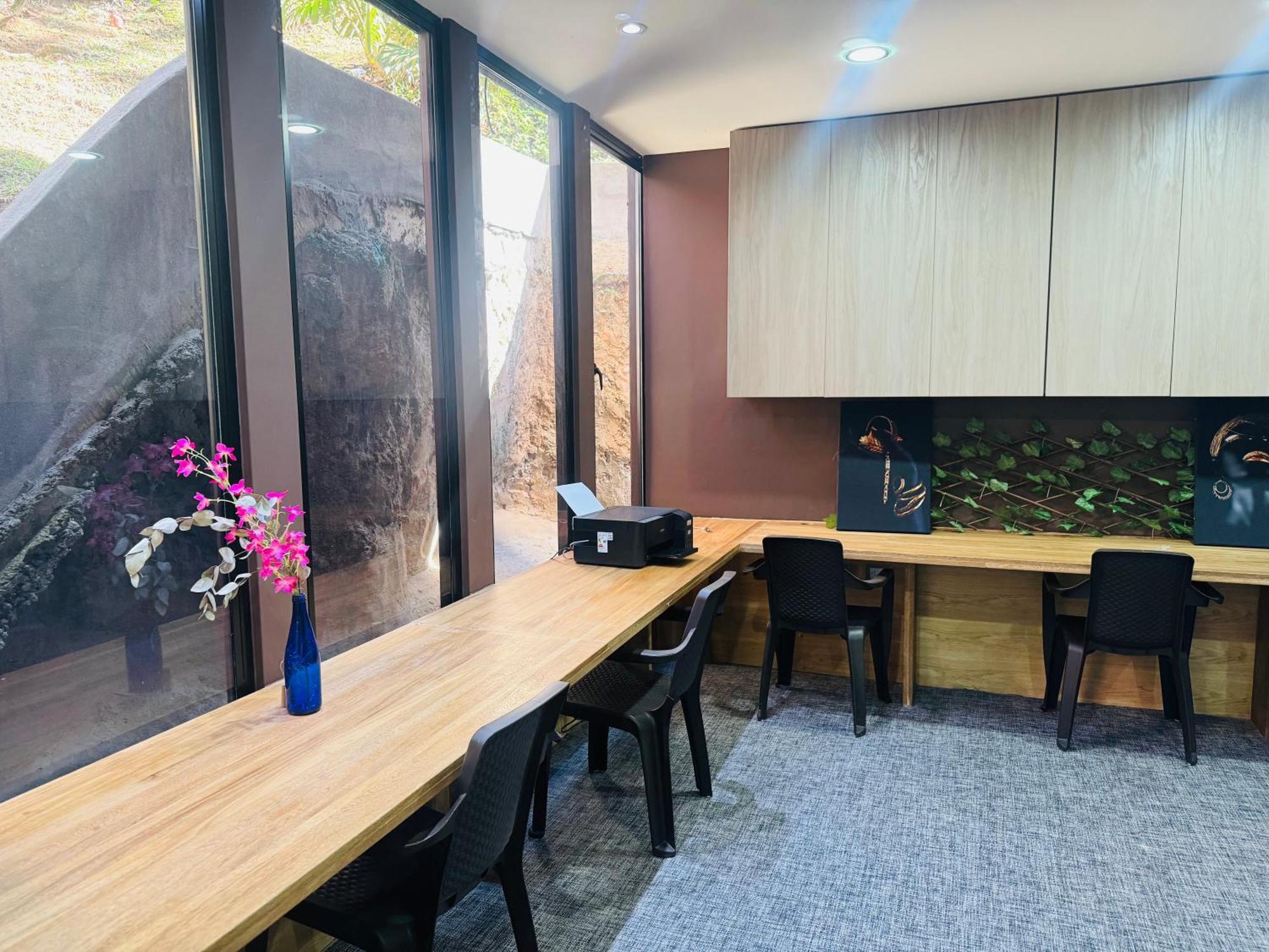 Apartamento Gran Loft Cerca Al Tesoro Y Al Lleras 121 *