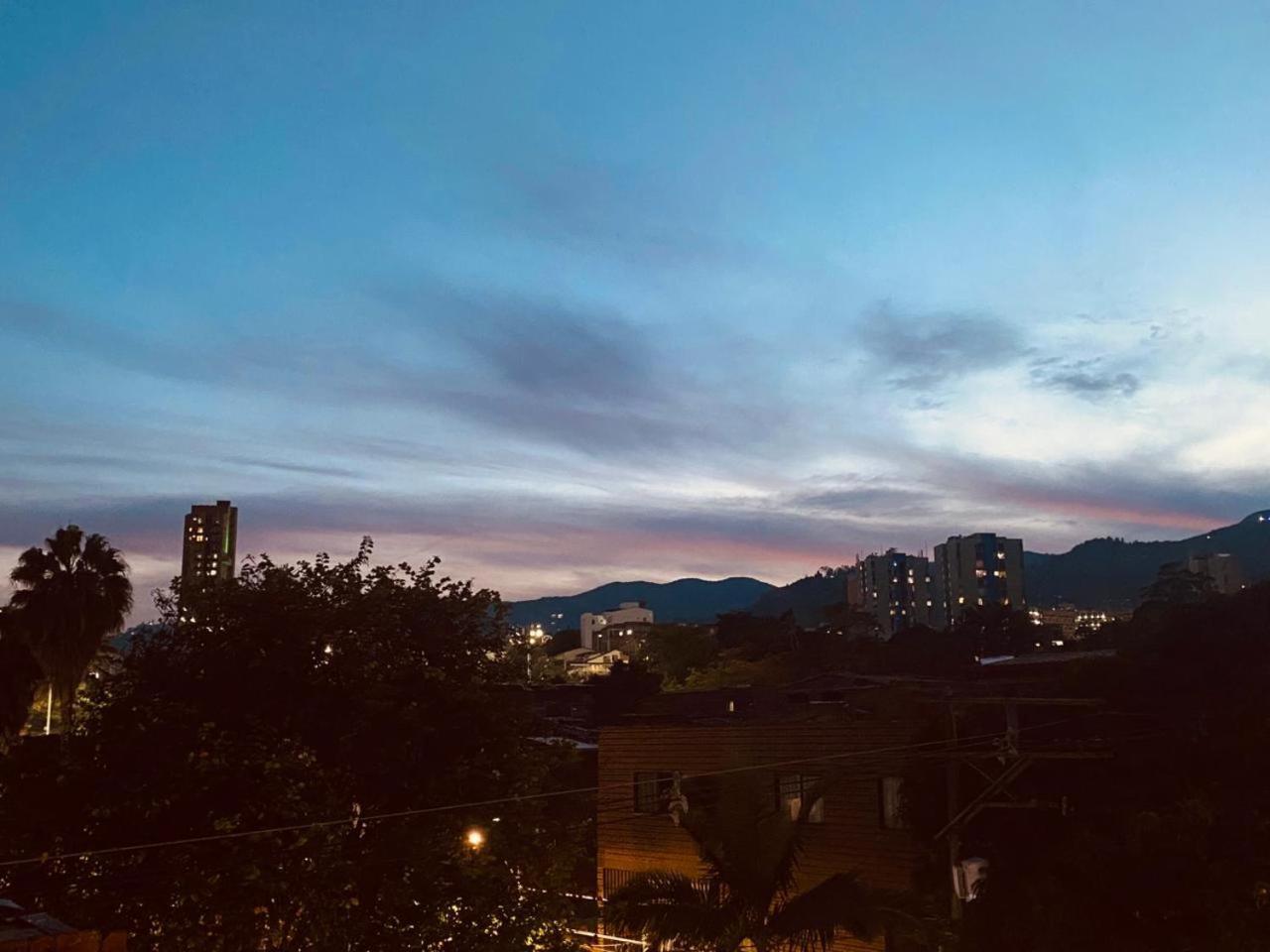 En Casa Ithaca En Floresta - Santa Lucia * Medellín