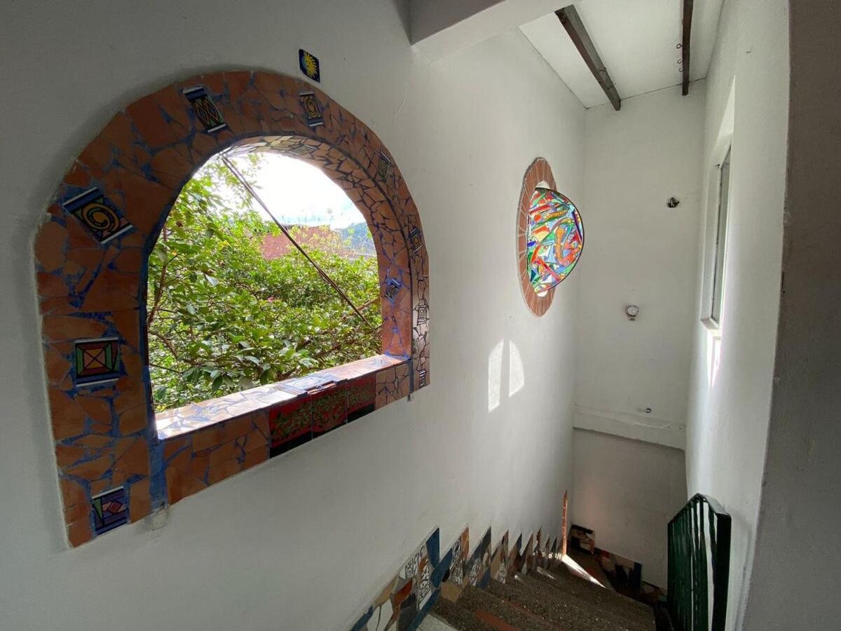 En Casa Ithaca En Floresta - Santa Lucia Medellín